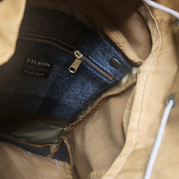 Filson Day Pack Backpack In Whiskey - Picture 8 of 12